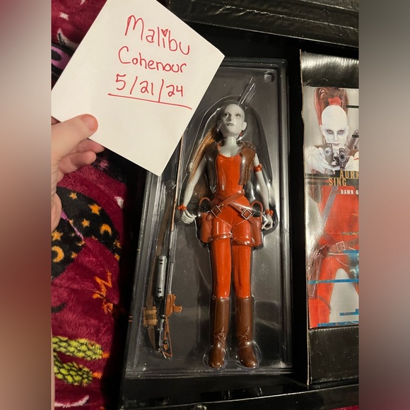Star Wars Aurra Sing Masterpiece Collection doll with book NIB - Picture 6 of 7